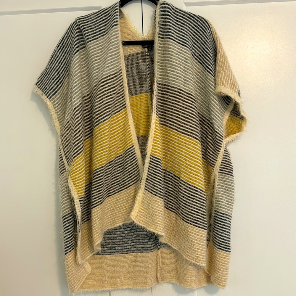 Shawl sweater